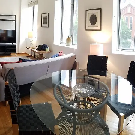 Stylish Lexington Pied-a-terre Apartment New York