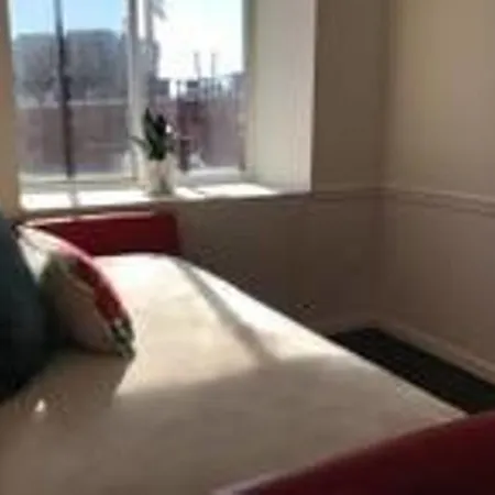 Apartment Wilson Avenue Three Bedroom New York