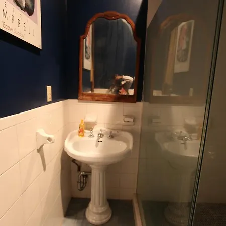 Richards Place Apartment *