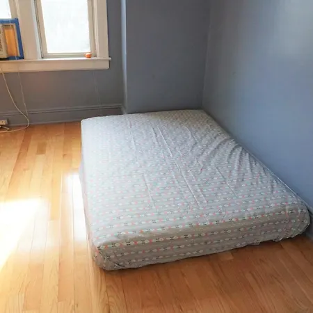 2 Floors Entire House 30 Min To Manhattan-sleep 10 Guest house