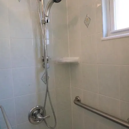 2 Floors Entire House 30 Min To Manhattan-sleep 10 Guest house