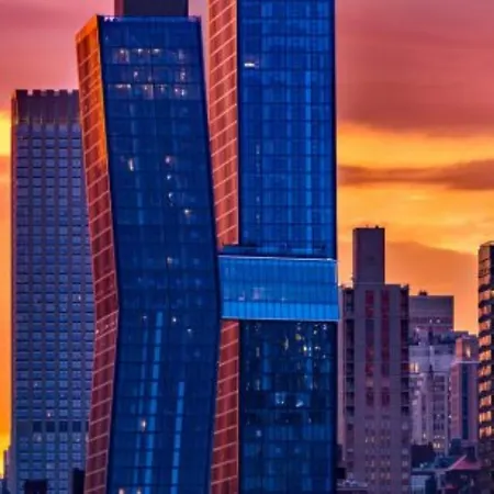 Global Luxury Suites In Murray Hill