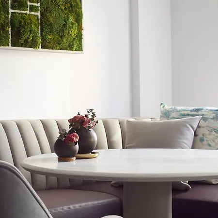The Assemblage John Street Hotel 4*