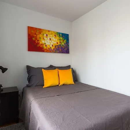 Modern Hideout Next To Times Square Apartment *