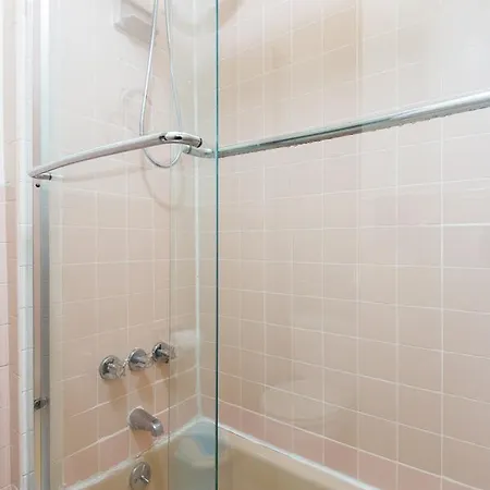 3 Blocks From Times Square And Broadway * New York