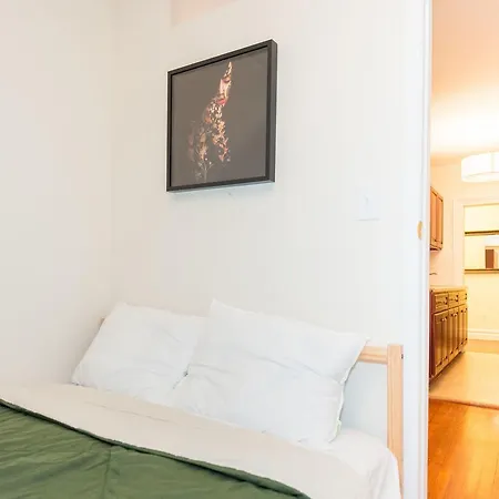 East 28th Street Apt 5 Apartment New York