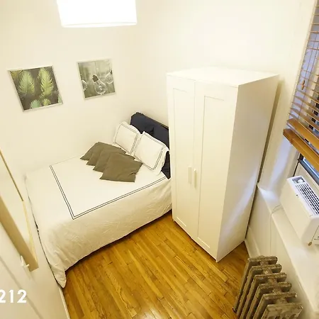 1st Ave. Apt 4 * New York