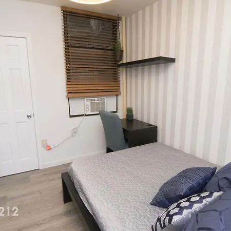 Mulberry Street Apt 11 * New York