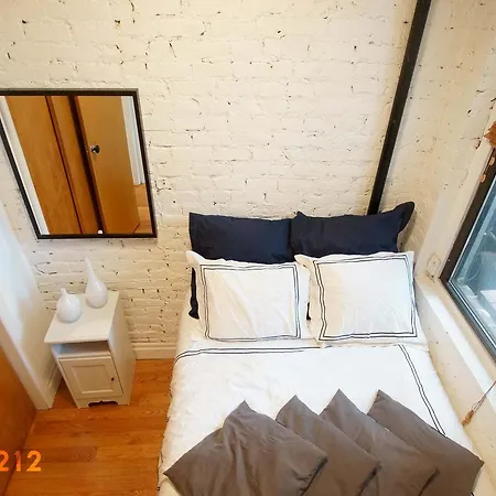 Elizabeth Street & Kenmare Street Apt 1 Apartment *