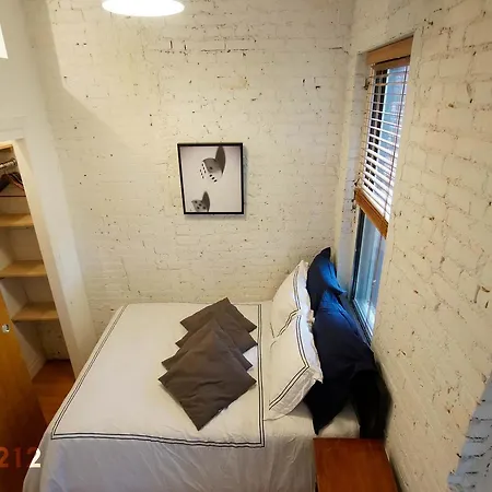 Elizabeth Street & Kenmare Street Apt 3 Apartment *