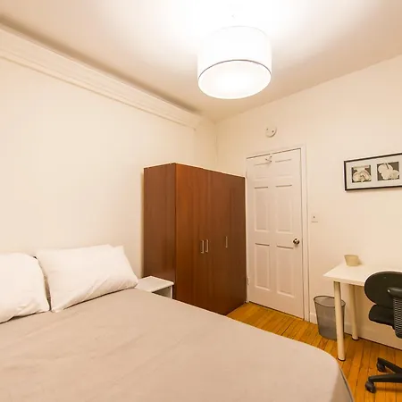 Apartment Mulberry & Grand Street Apt 1 *