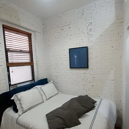 Elizabeth Street & Kenmare Street Apt 3 * New York