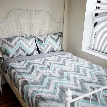 Delancey Street Apt 18 New York