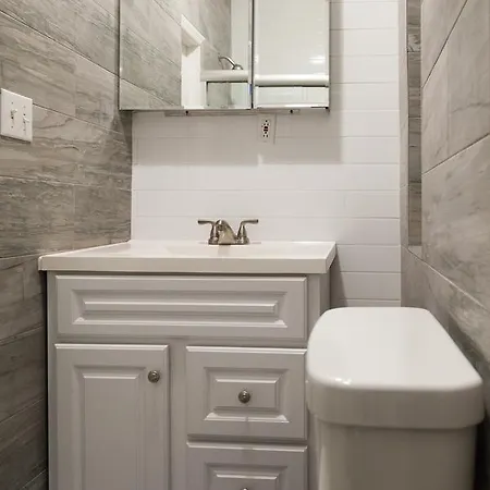 Elizabeth Street Apt 18 New York