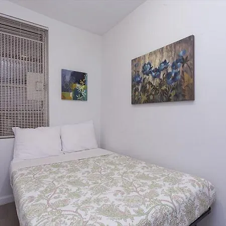Apartment First Ave & 92nd Street Apt 3