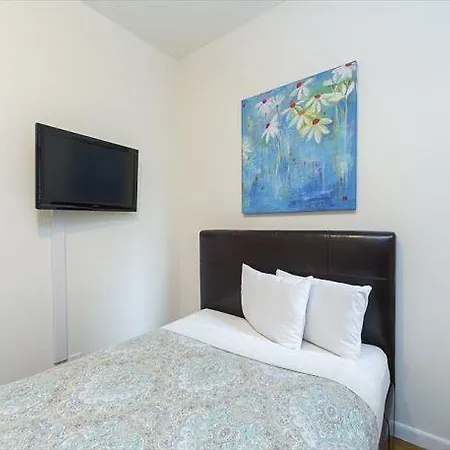 Apartment West 46th Street Apt 4c *
