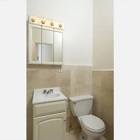 Apartment West 46th Street Apt 4c