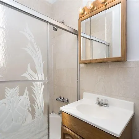 East 89th Street Apt 4b Apartment