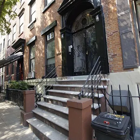 East 7th Street Apt 1c Apartment