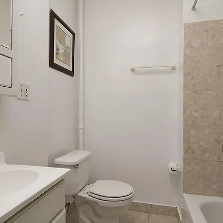 East 61st Street Apt 2 Apartment New York