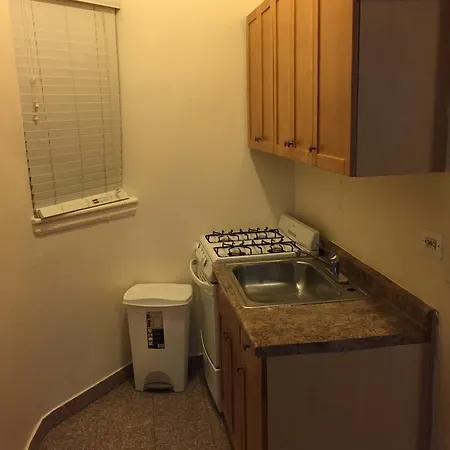East 52nd Street Apt 1b Apartment New York