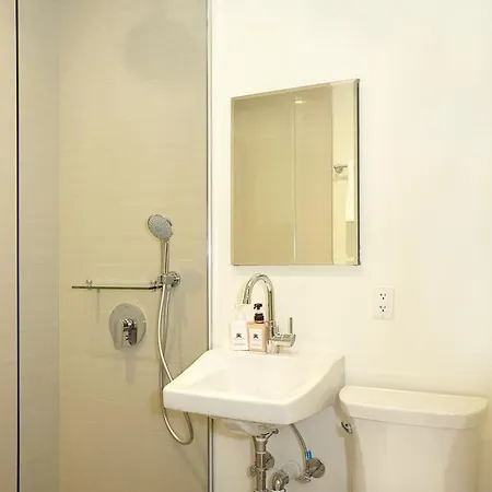 Apartment East 51st Street Apt 2f New York