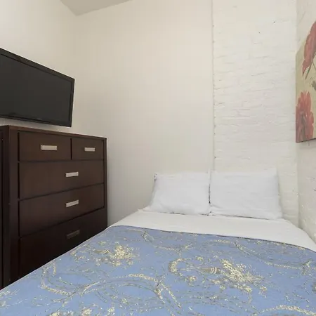 Apartment West 45th Street Apt 3r