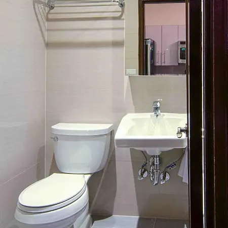 East 37th Street Apt 5r *