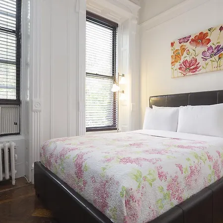 West 89th Street Apt 2f Apartment New York