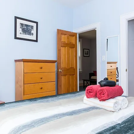 Dante/15 Min To Midtown Apartment