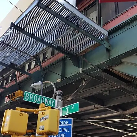 Dante/15 Min To Midtown Apartment New York