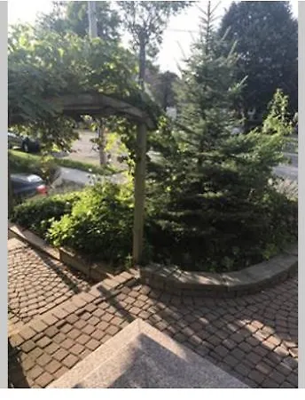 Douglaston/ Little Neck * New York