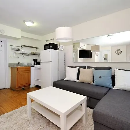 Apartment Midtown East 1 Cozy Bedroom