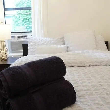 Eclectic 2bedroom Art Studio New York