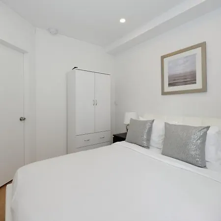 Apartment Beautiful Midtown East New York