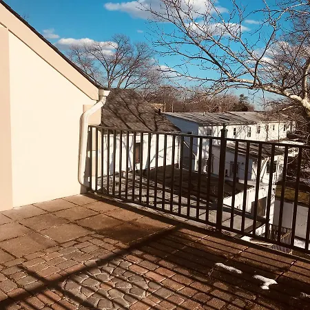 Douglaston/ Little Neck * New York
