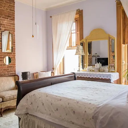 Harlem Grand Bed & Breakfast