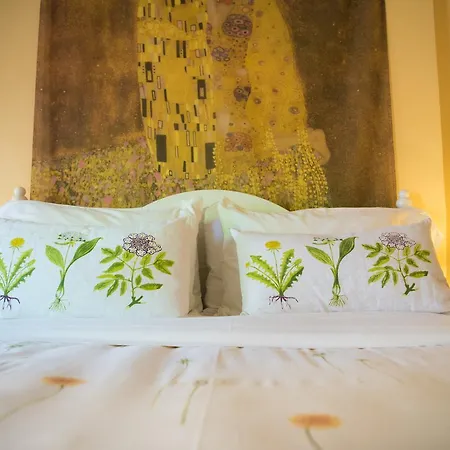 Harlem Grand Bed & Breakfast
