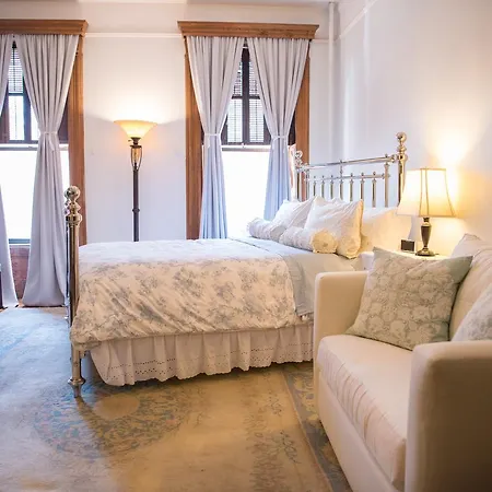 Bed & Breakfast Harlem Grand 4*