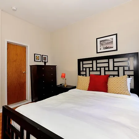 West Village 1 Bedroom Apartment *