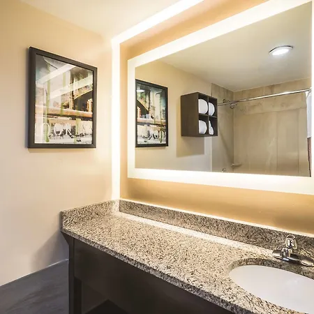 La Quinta By Wyndham Brooklyn Downtown Hotel 3*