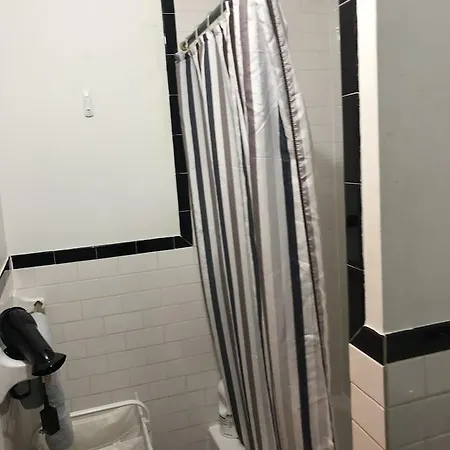 Apartment One Bedroom - Mott Street #16 *