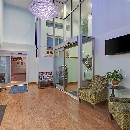Days & By Wyndham Ozone Park/jfk Airport Hotel 2*