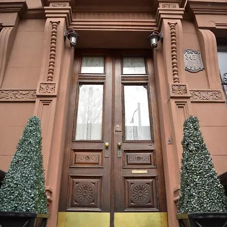 Bed & Breakfast Harlem Grand New York