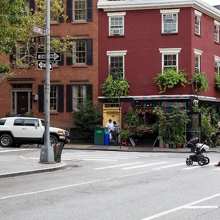 Charles Street Gardens By Onefinestay * New York