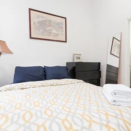 Upper West Luxury 4bed 2bath: Steps To Central Park Apartment New York