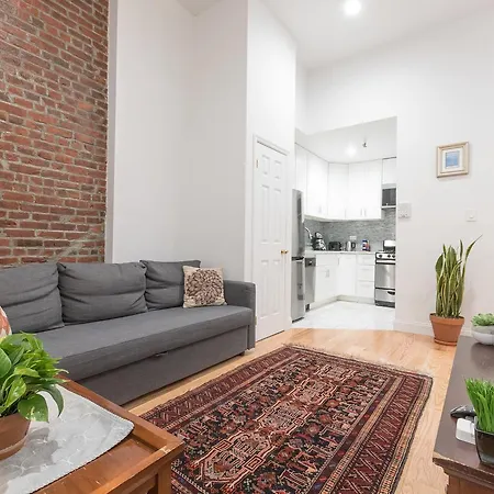 Apartment Upper West Luxury 4bed 2bath: Steps To Central Park