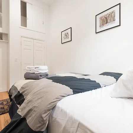 Upper West Luxury 4bed 2bath: Steps To Central Park Apartment *