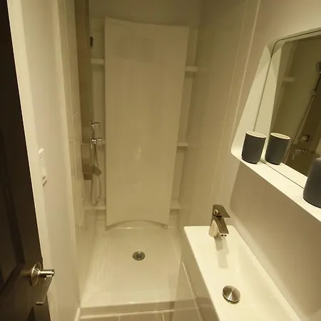 Apartment Modern Next To Times Square New York