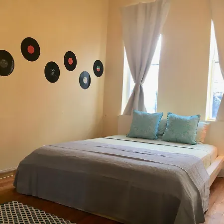 Apartment Huge 2bedroom Apar; Heart Of Bushwick New York